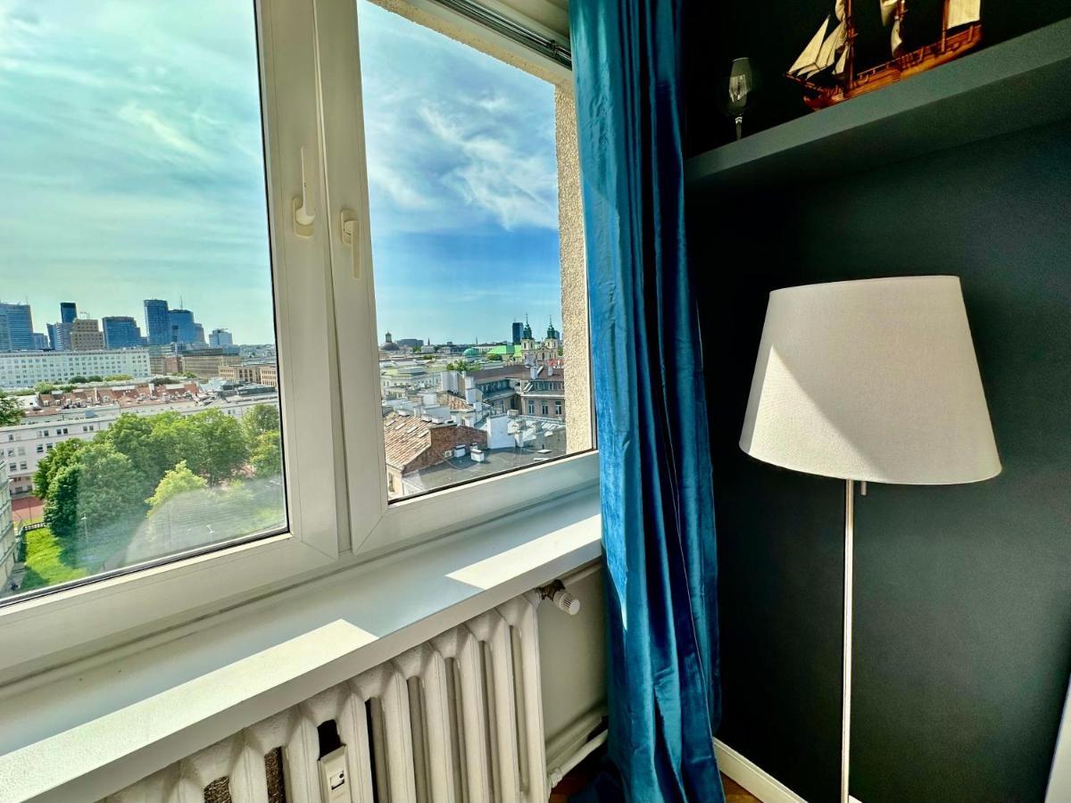 Copernic Metro Wifi 85'tv Netflix Disney+ Hbo Appartement Warschau